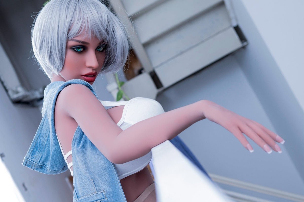148cm/4ft9 J-cup S-TPE Sex Doll – Star
